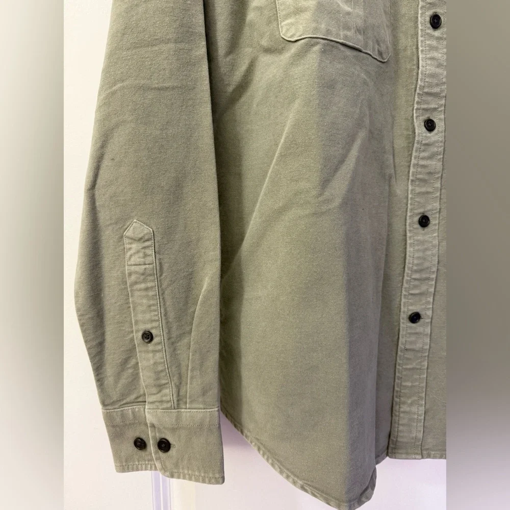 Banana Republic Sage Green Casual Button-Down Shirt